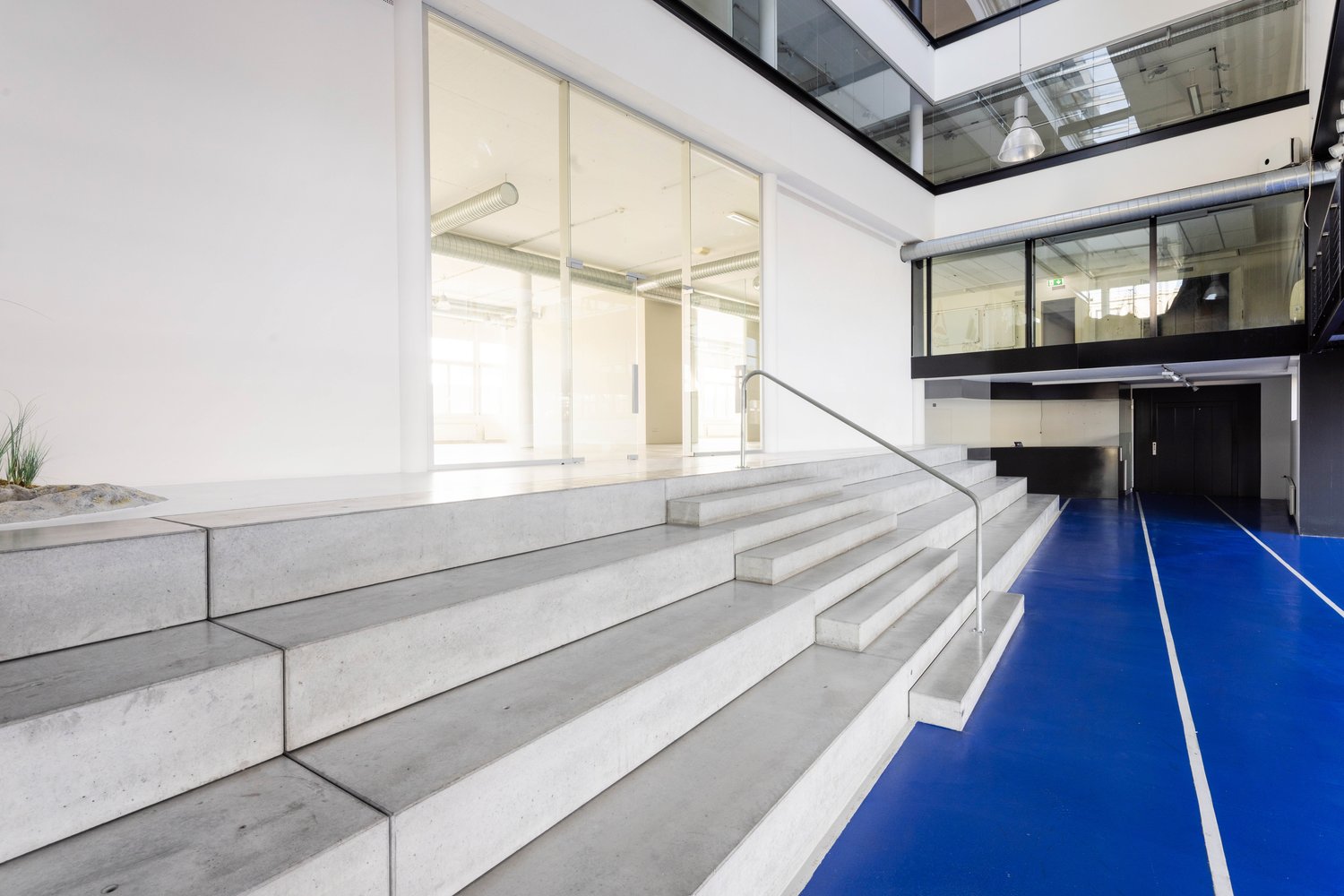 58m² office