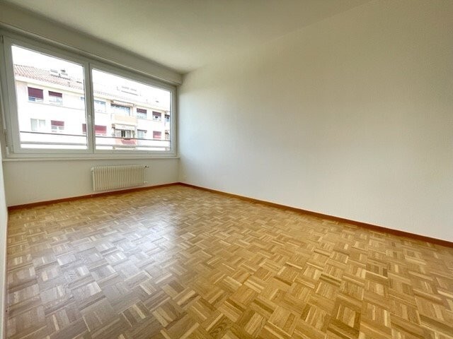 6 rooms apartment