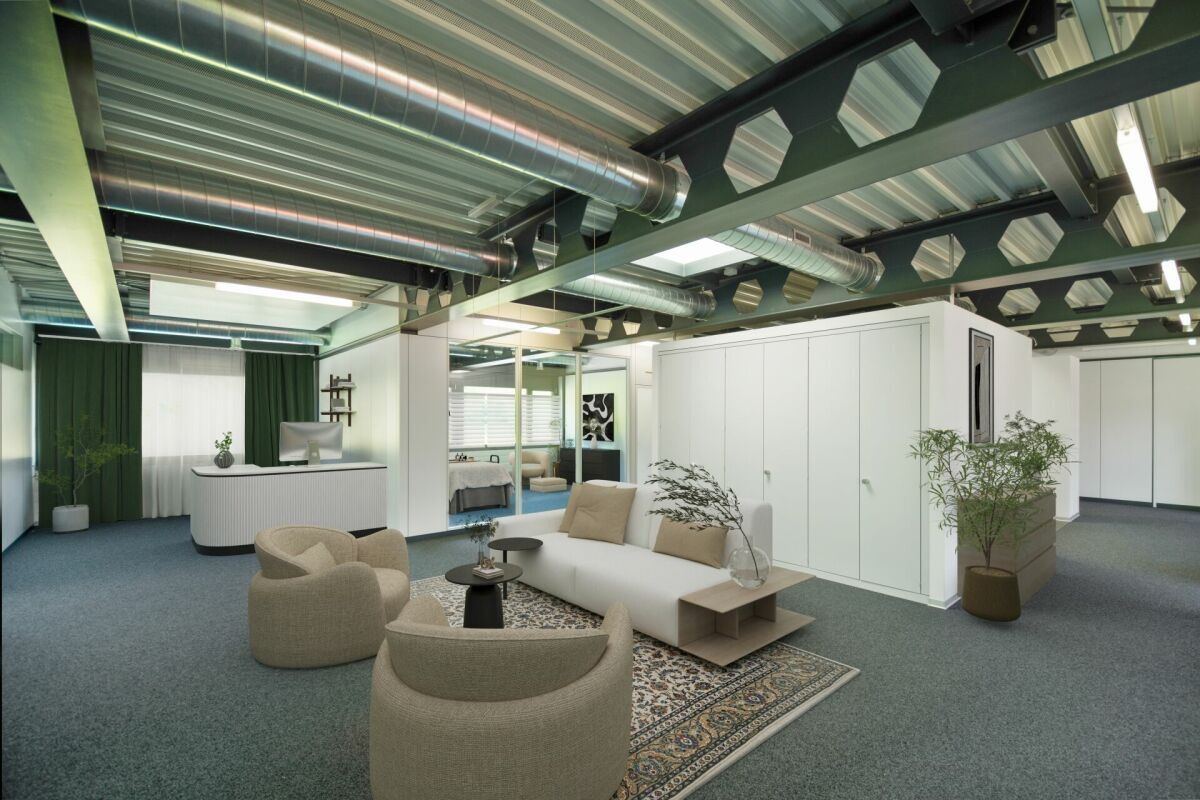 270m² studio