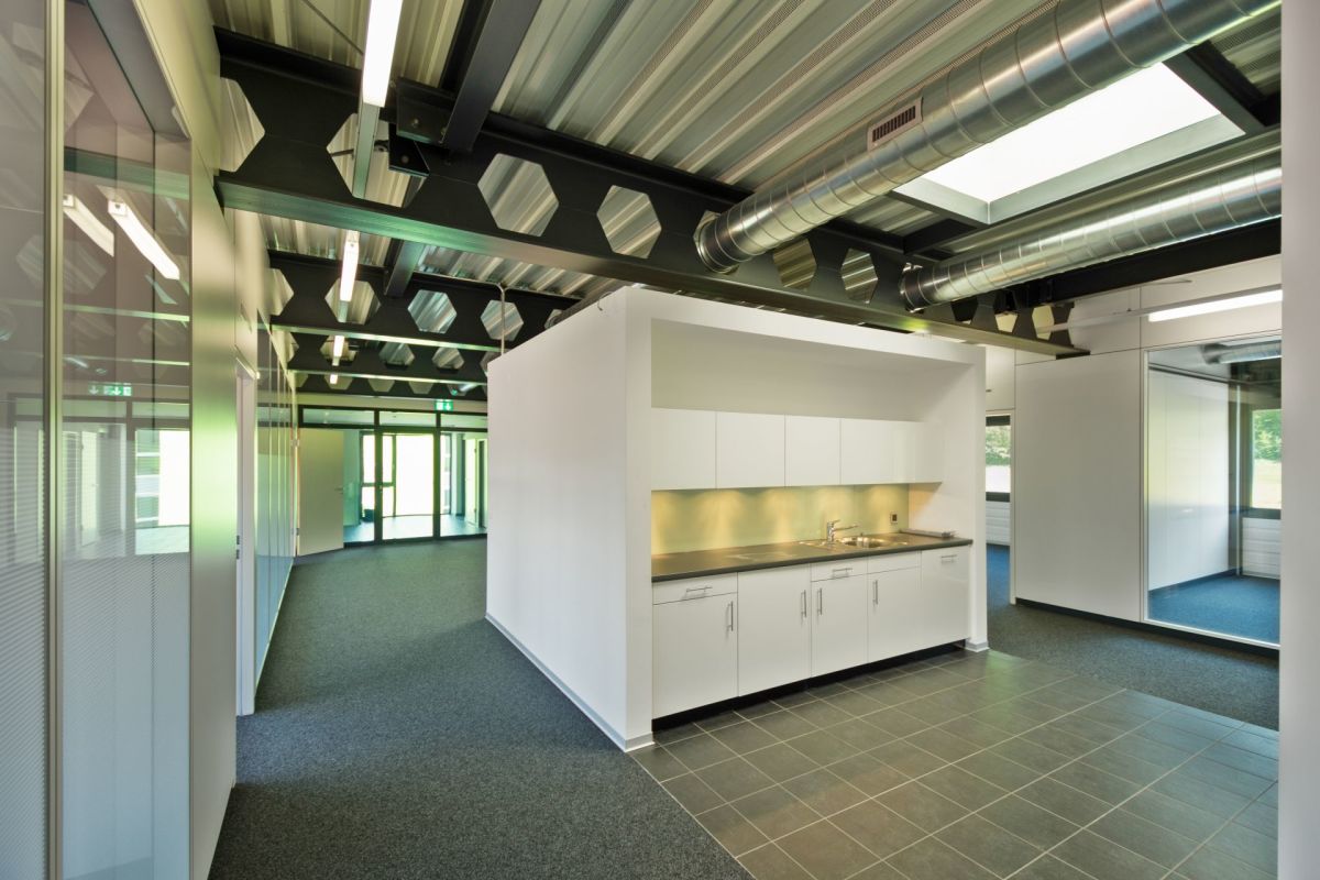 270m² studio