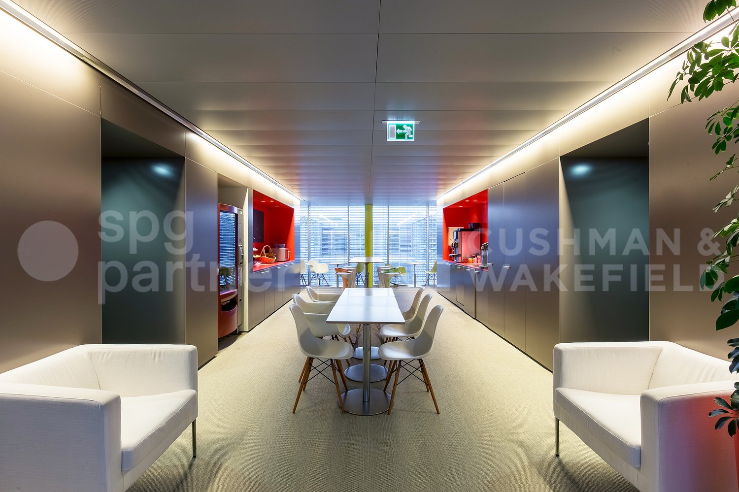 5000m² office