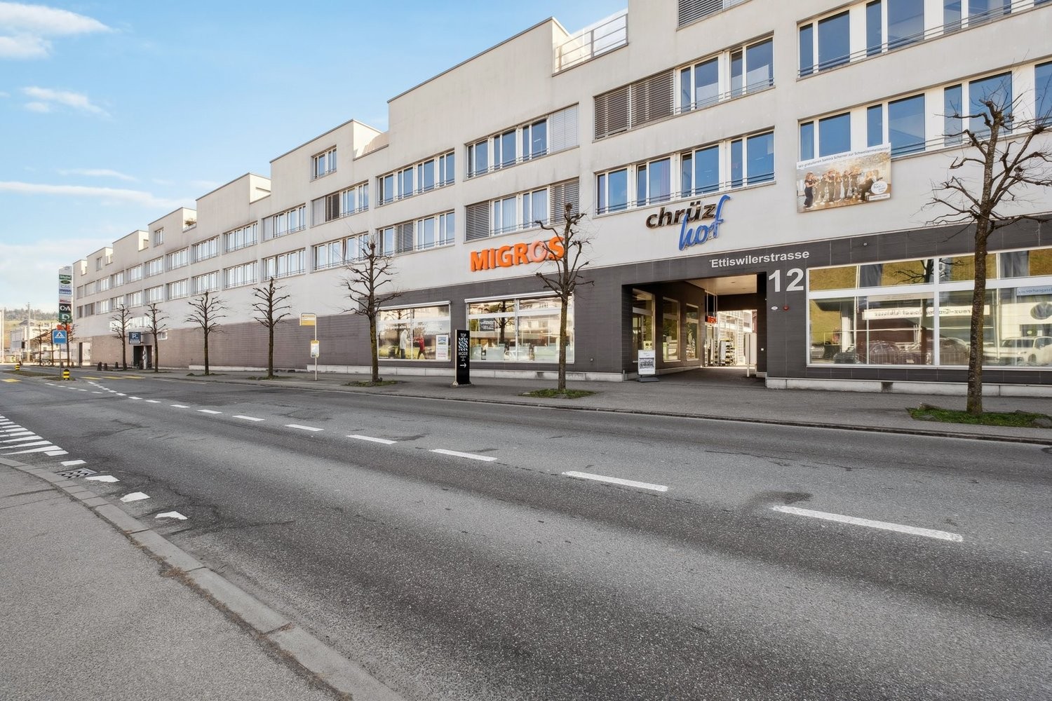 124m² studio