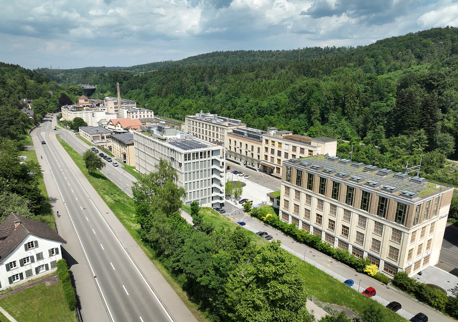 281m² office