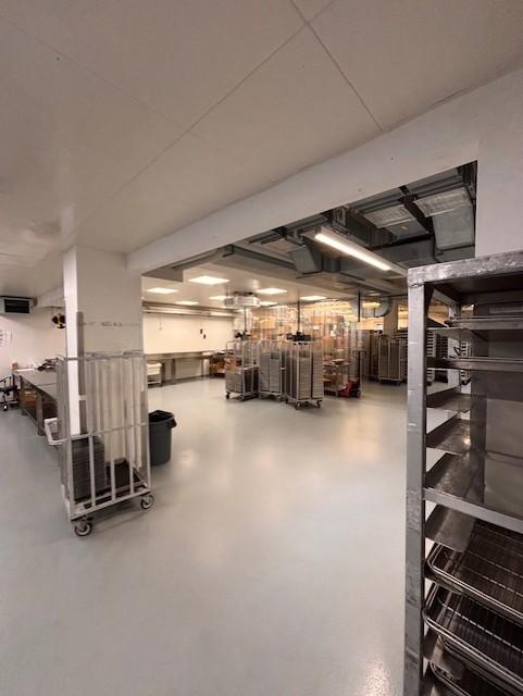 462m² commercial