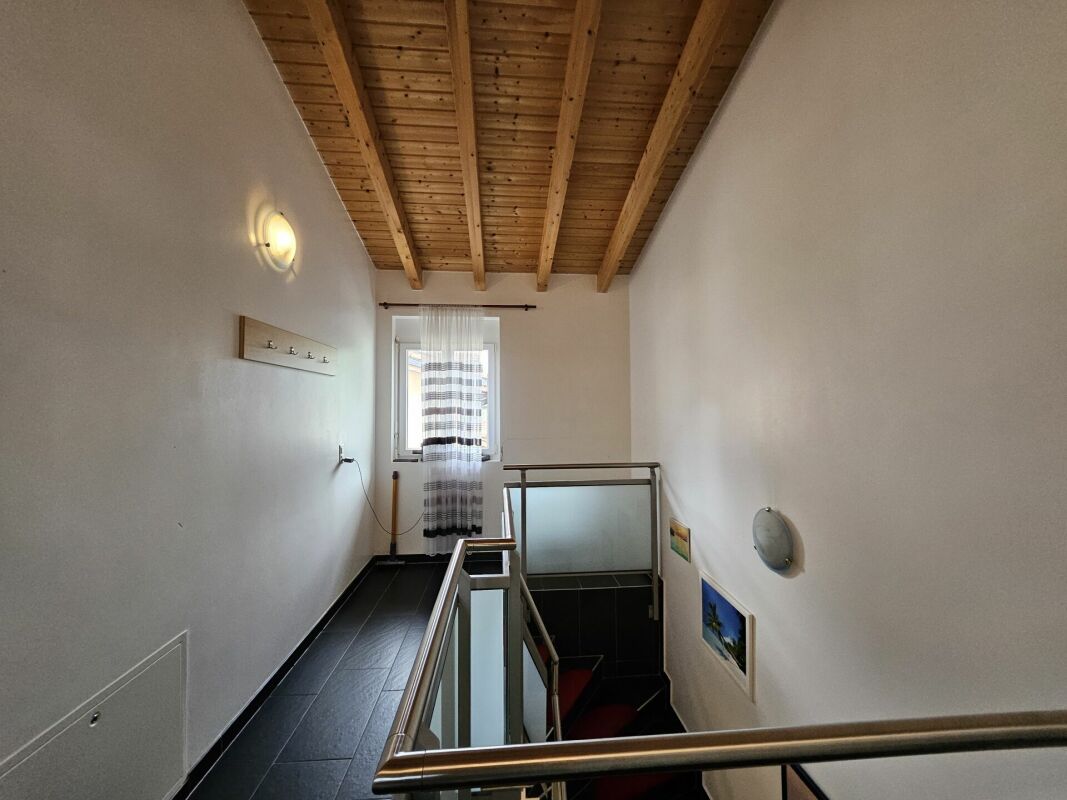 5 ½ rooms attic flat