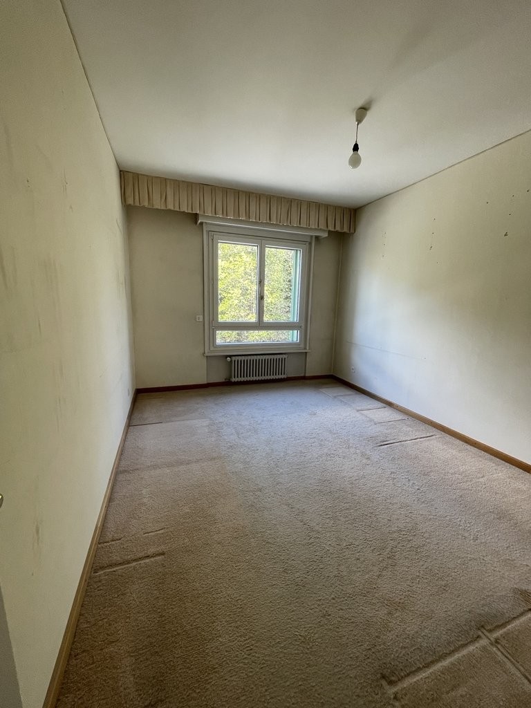 6 rooms apartment