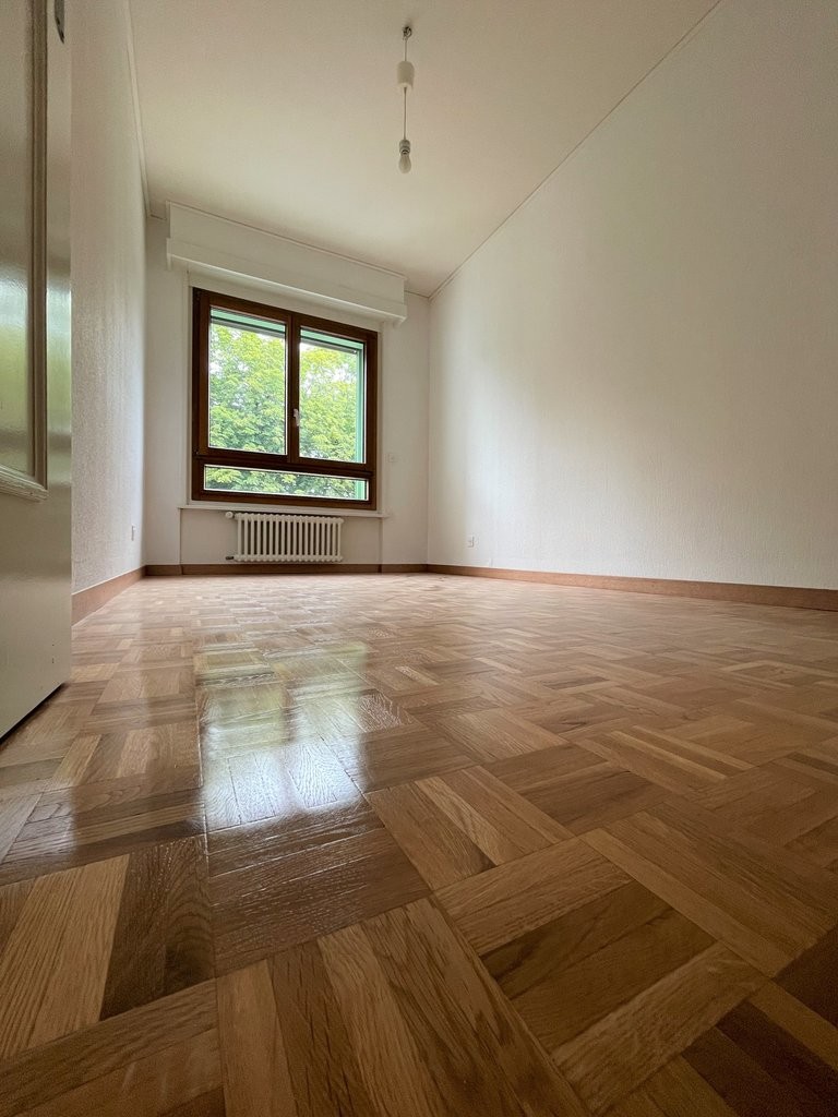 6 rooms apartment