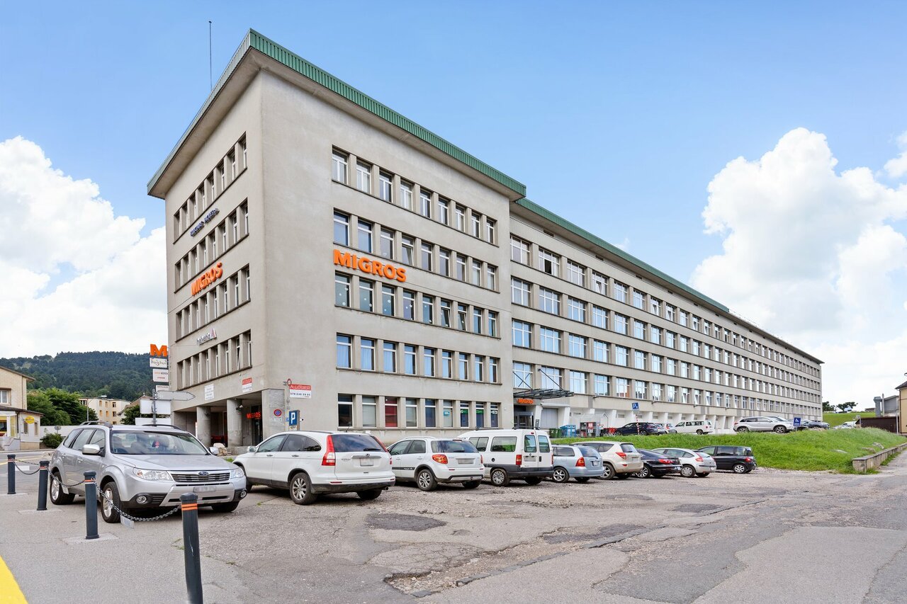 220m² commercial