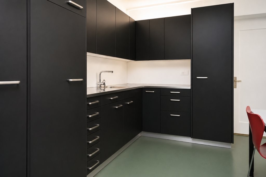 166m² commercial