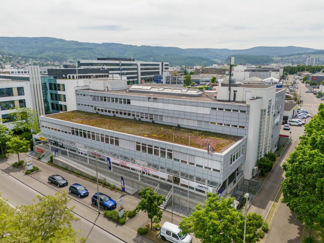 190m² commercial