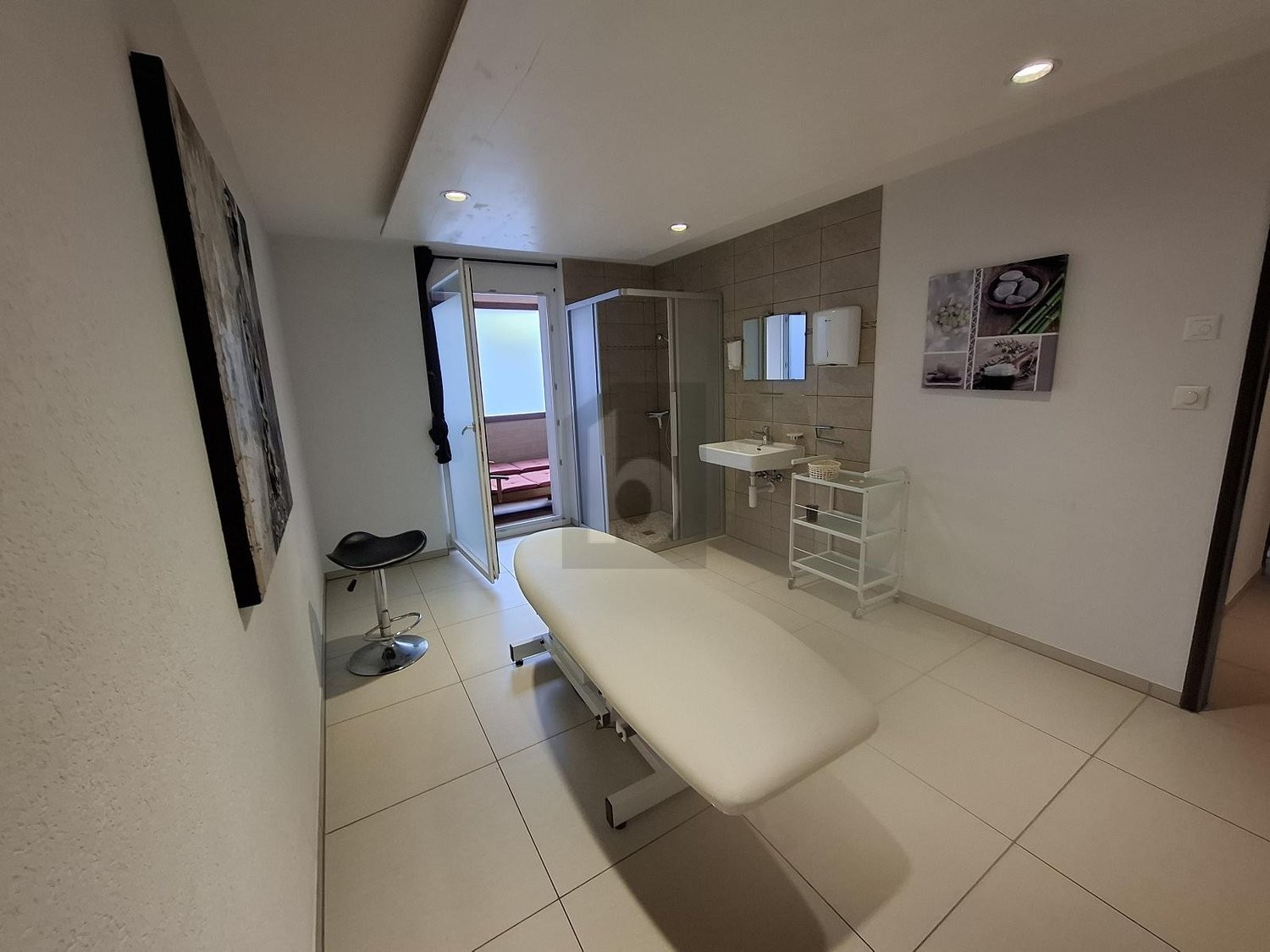 6-Zimmer-Wohnung