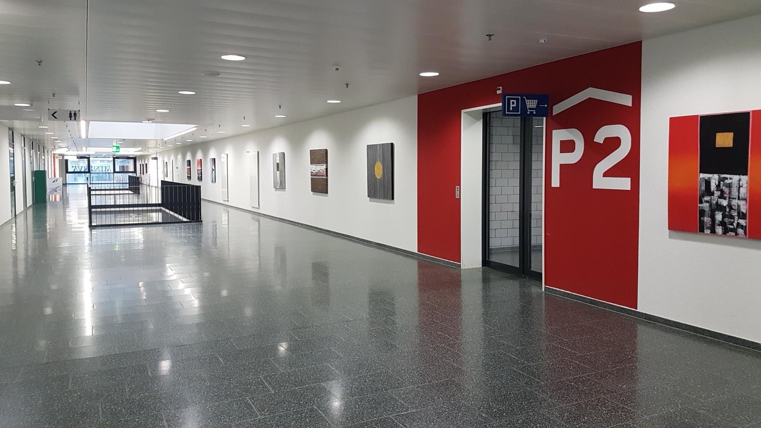 73m² office
