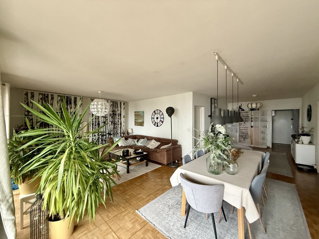 7 ½ rooms apartment
