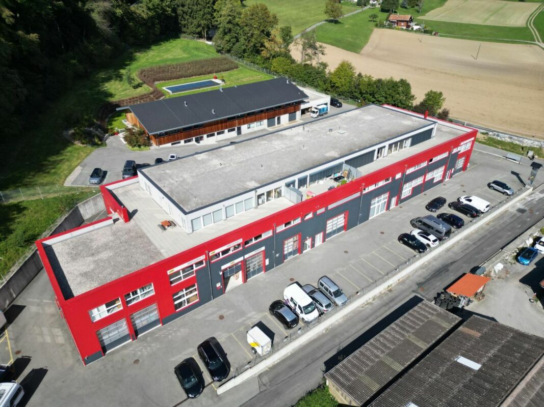 65m² office