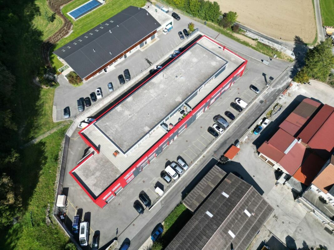 65m² office