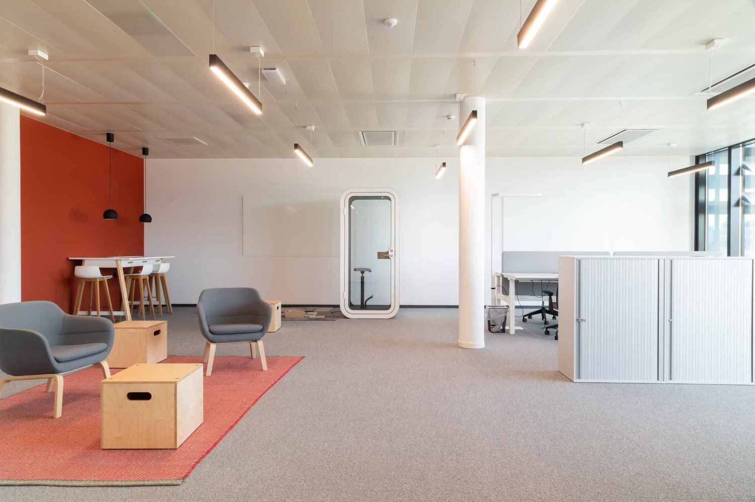257m² office