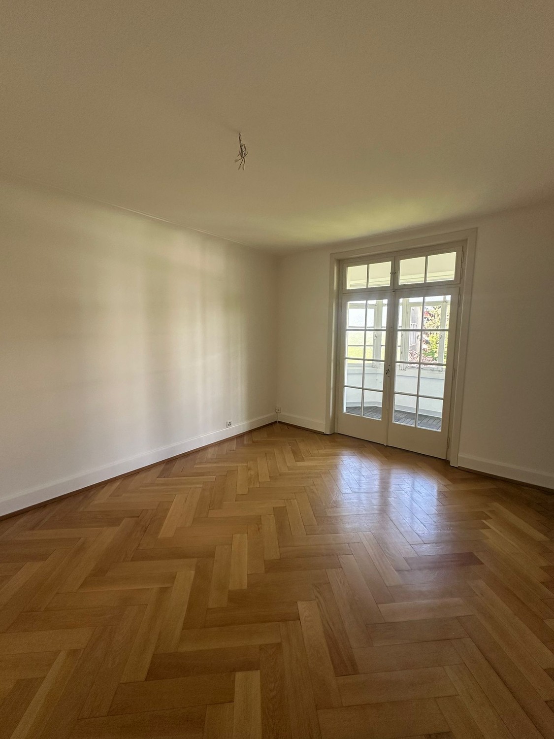 5 rooms apartment
