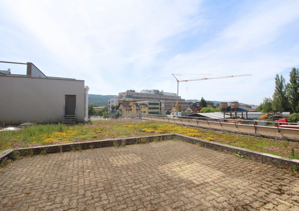 95m² office