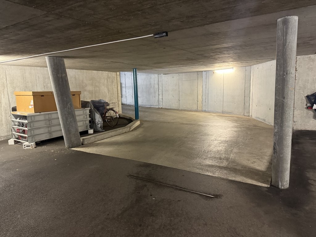 Underground slot
