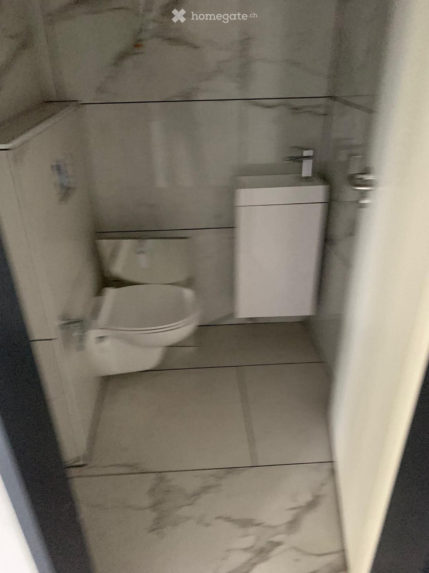 5 rooms apartment