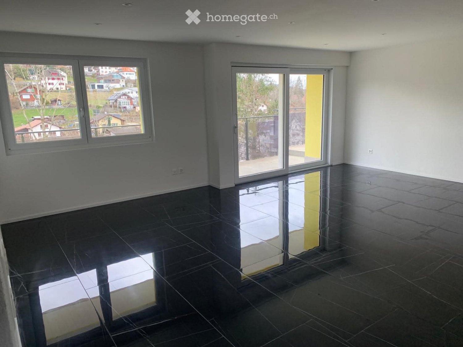 5 rooms apartment