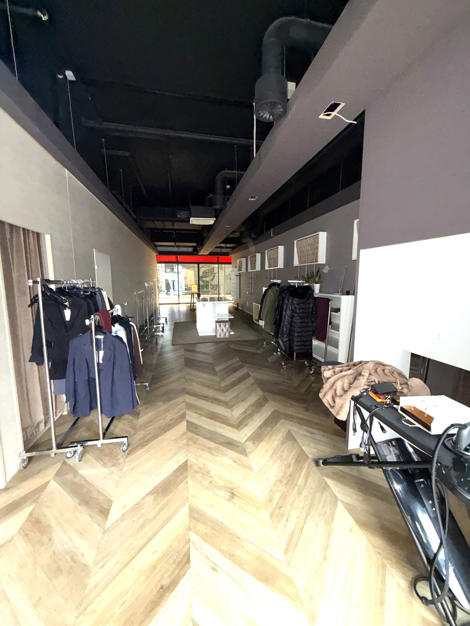 negozio di 85m²