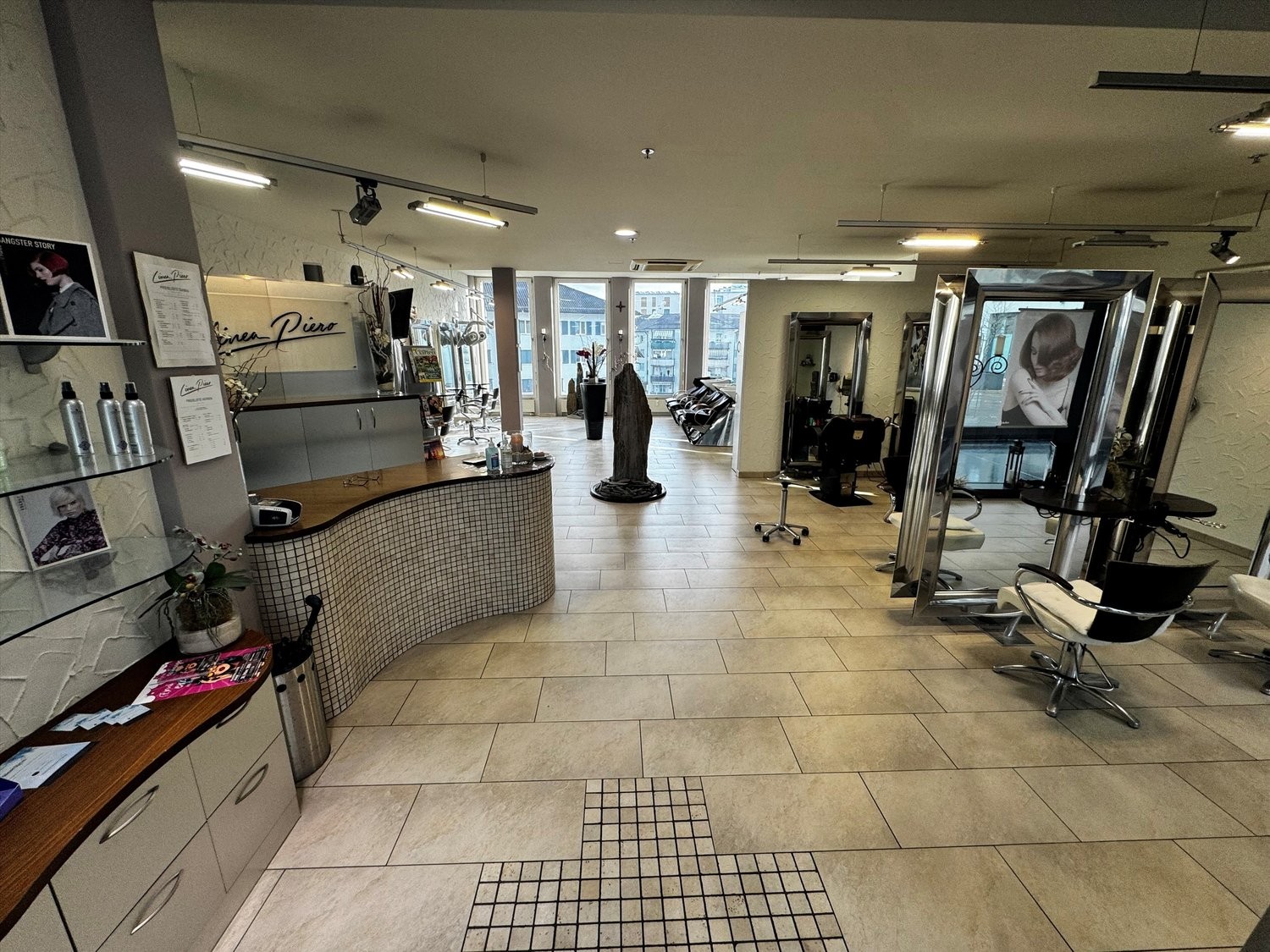 102m² parrucchiere