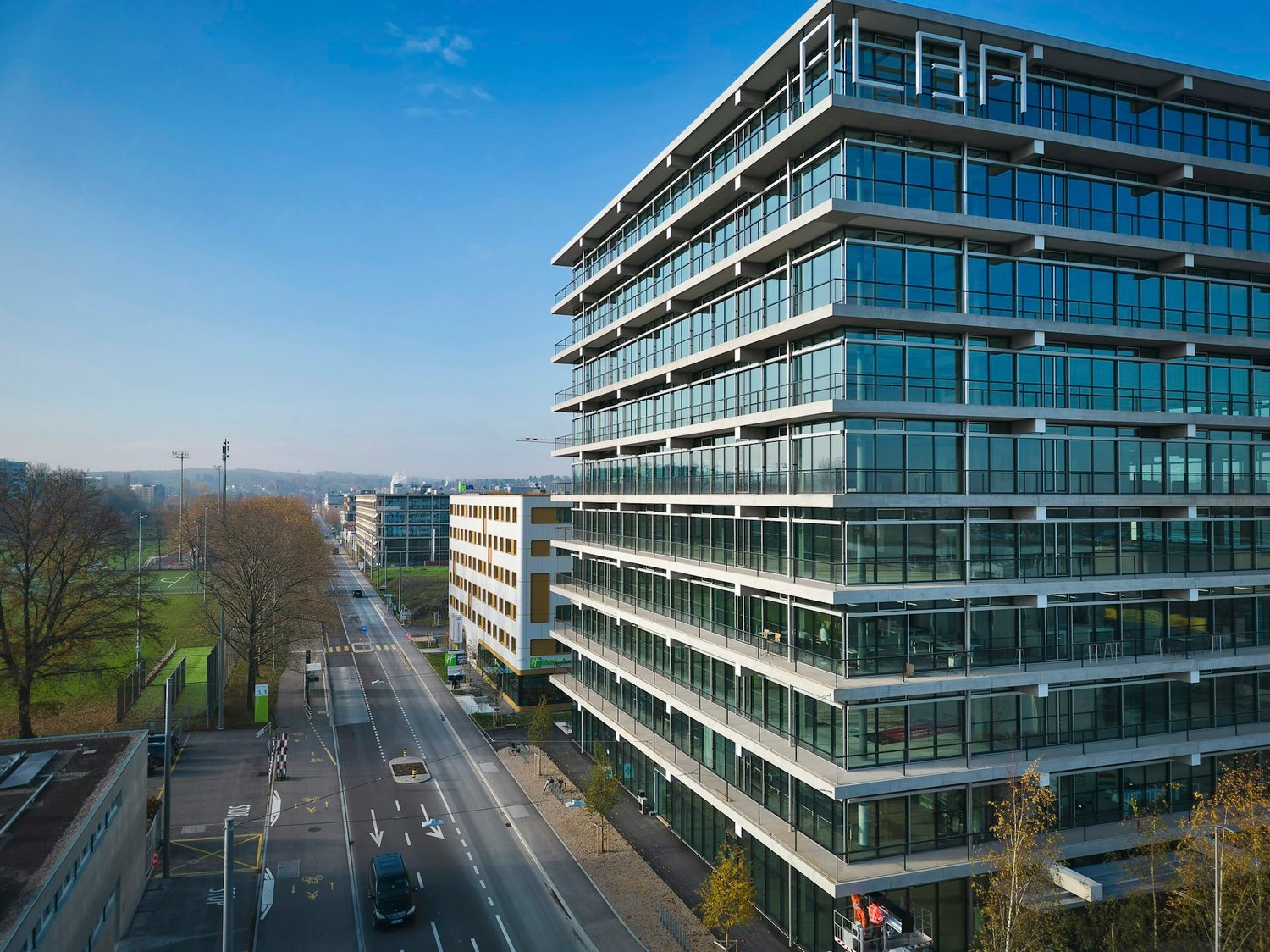 245m² office