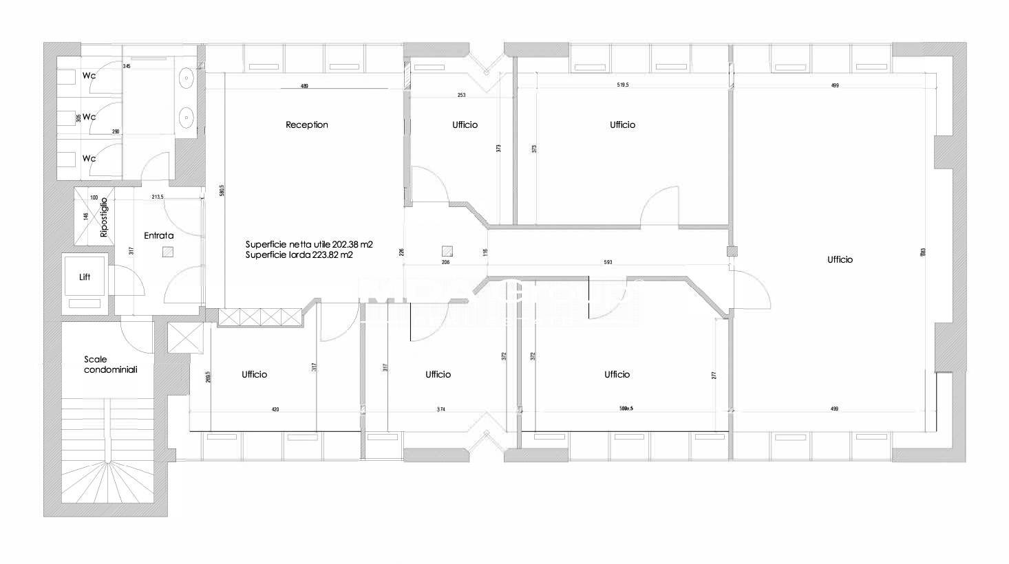 448m² office