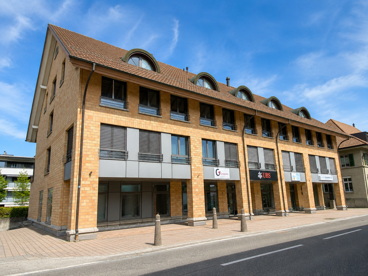73m² commerciale