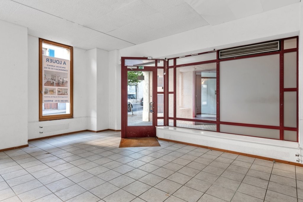 89m² commercial