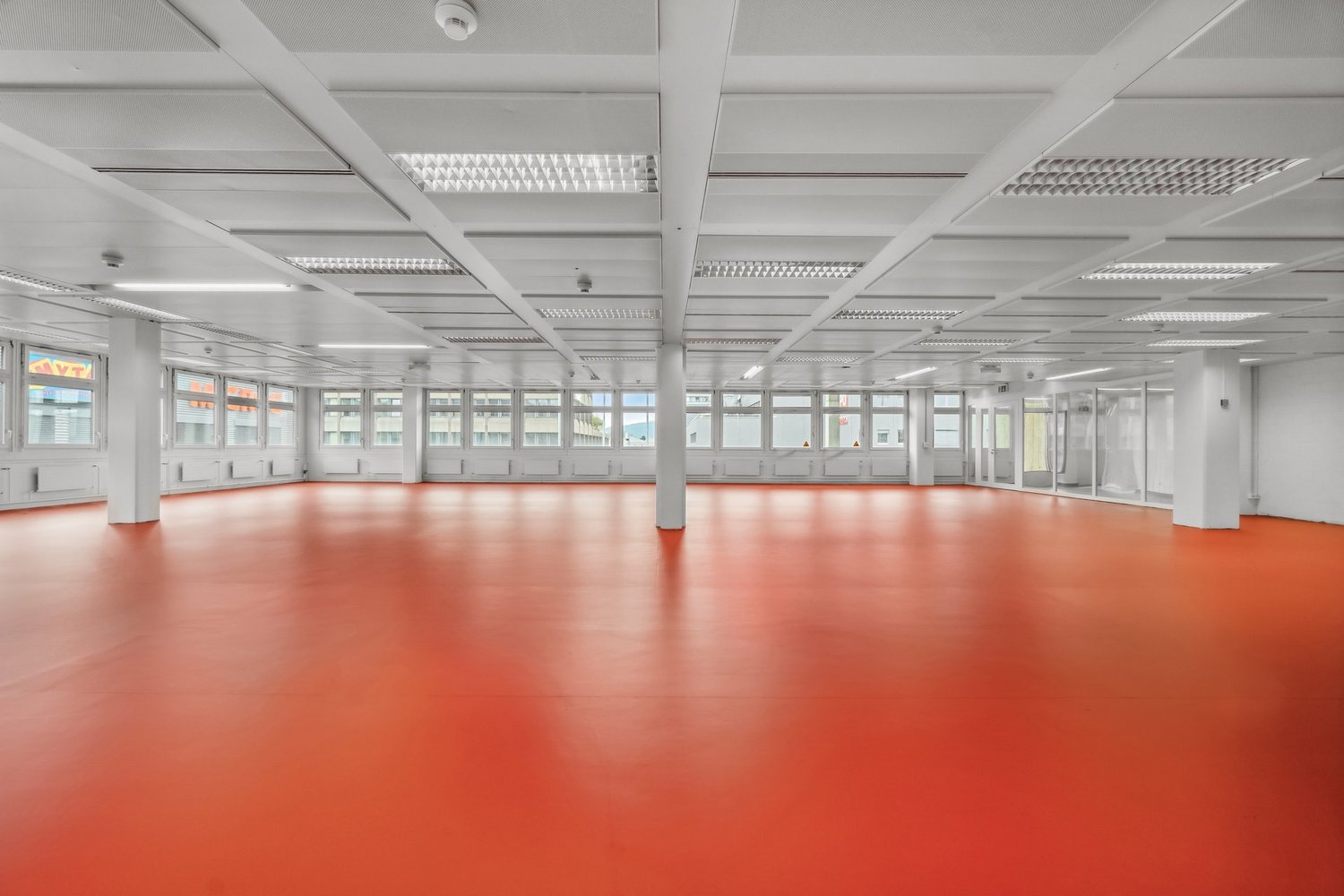 364m² commercial
