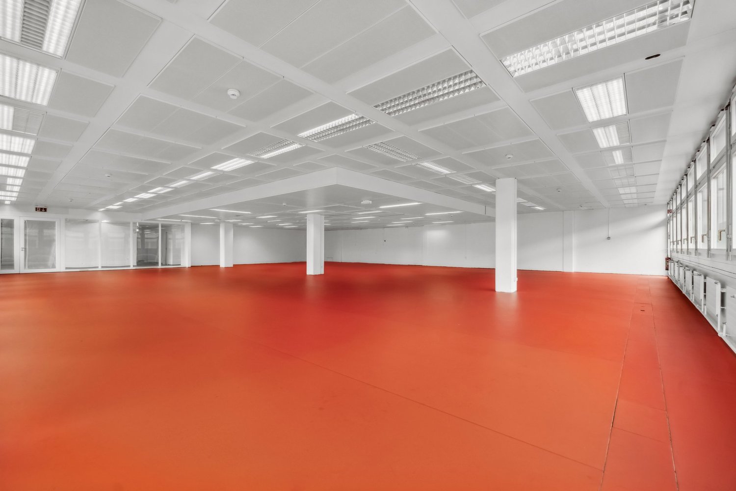 364m² commercial
