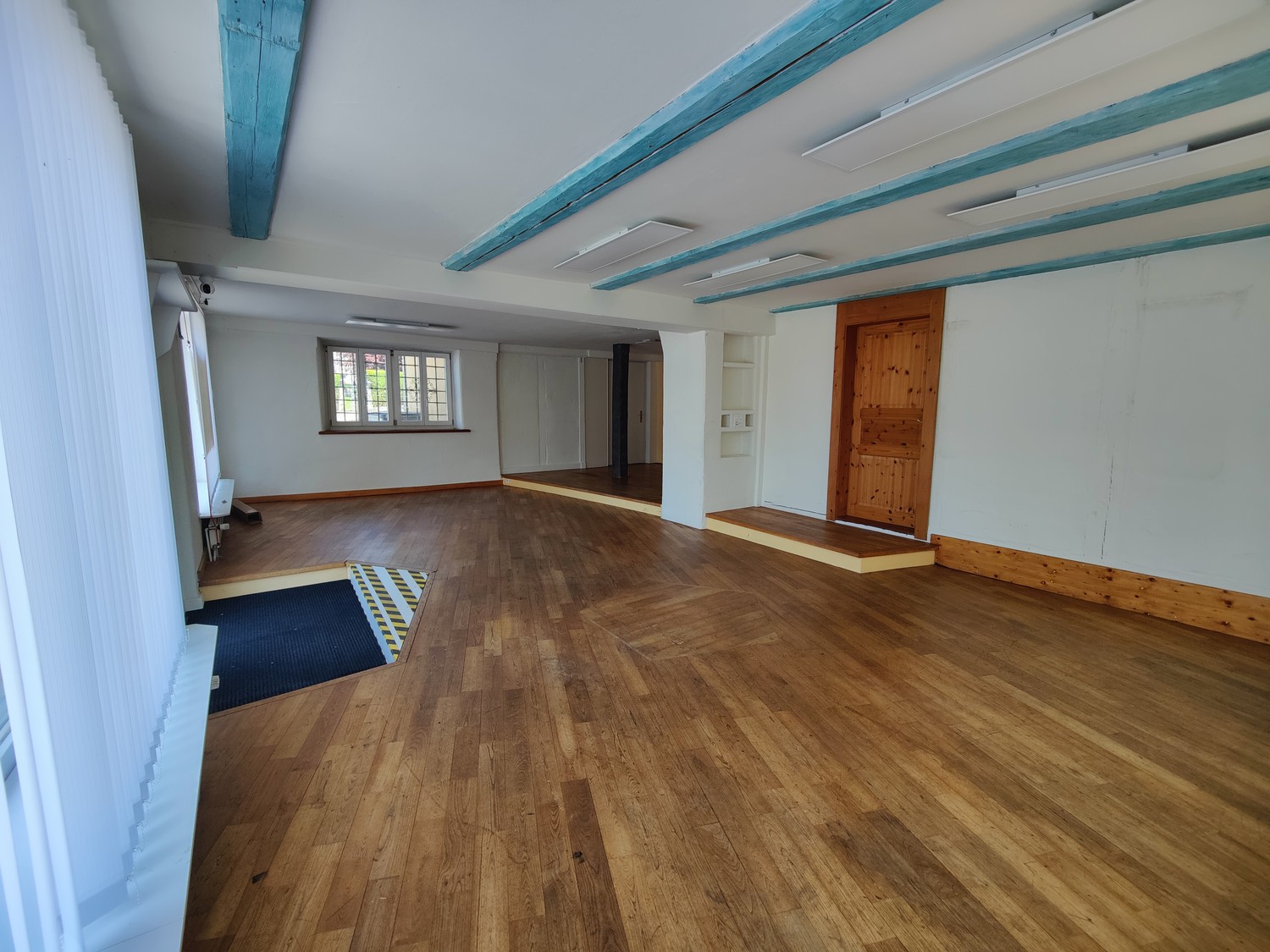 60m² commerciale