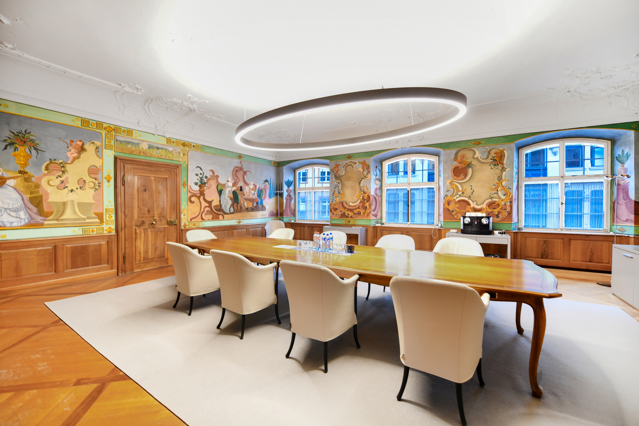 1299m² commercial