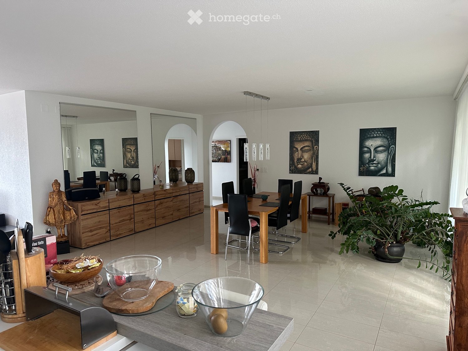 6 rooms apartment