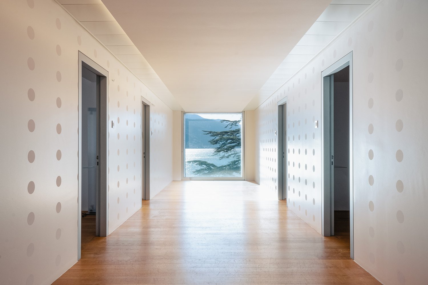 420m² office