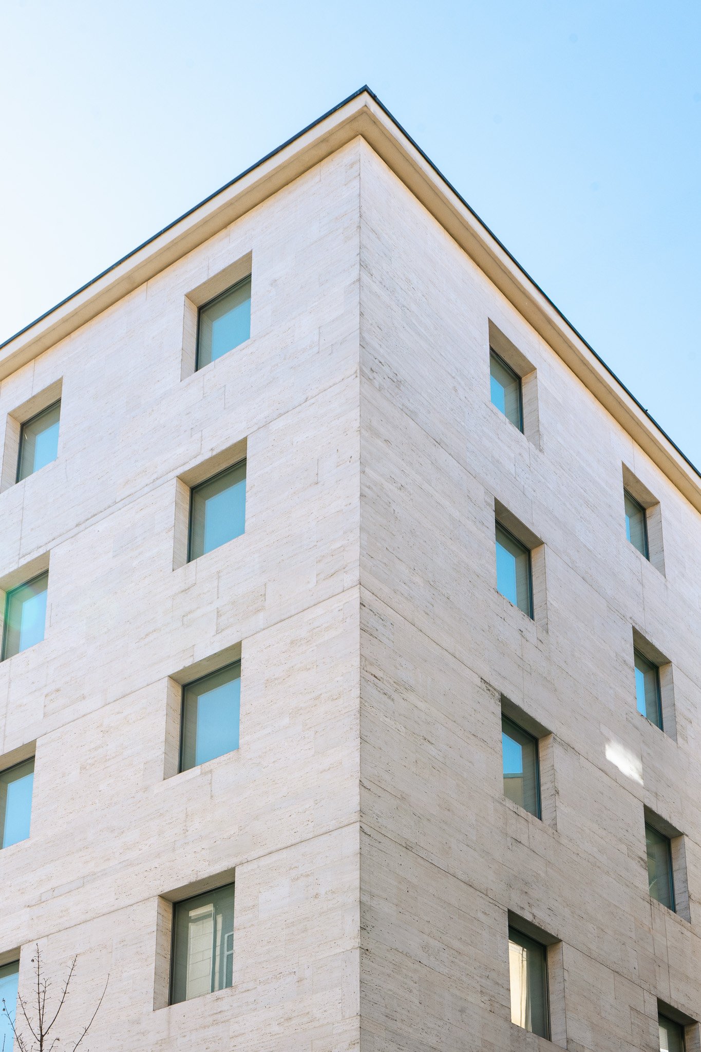 420m² office