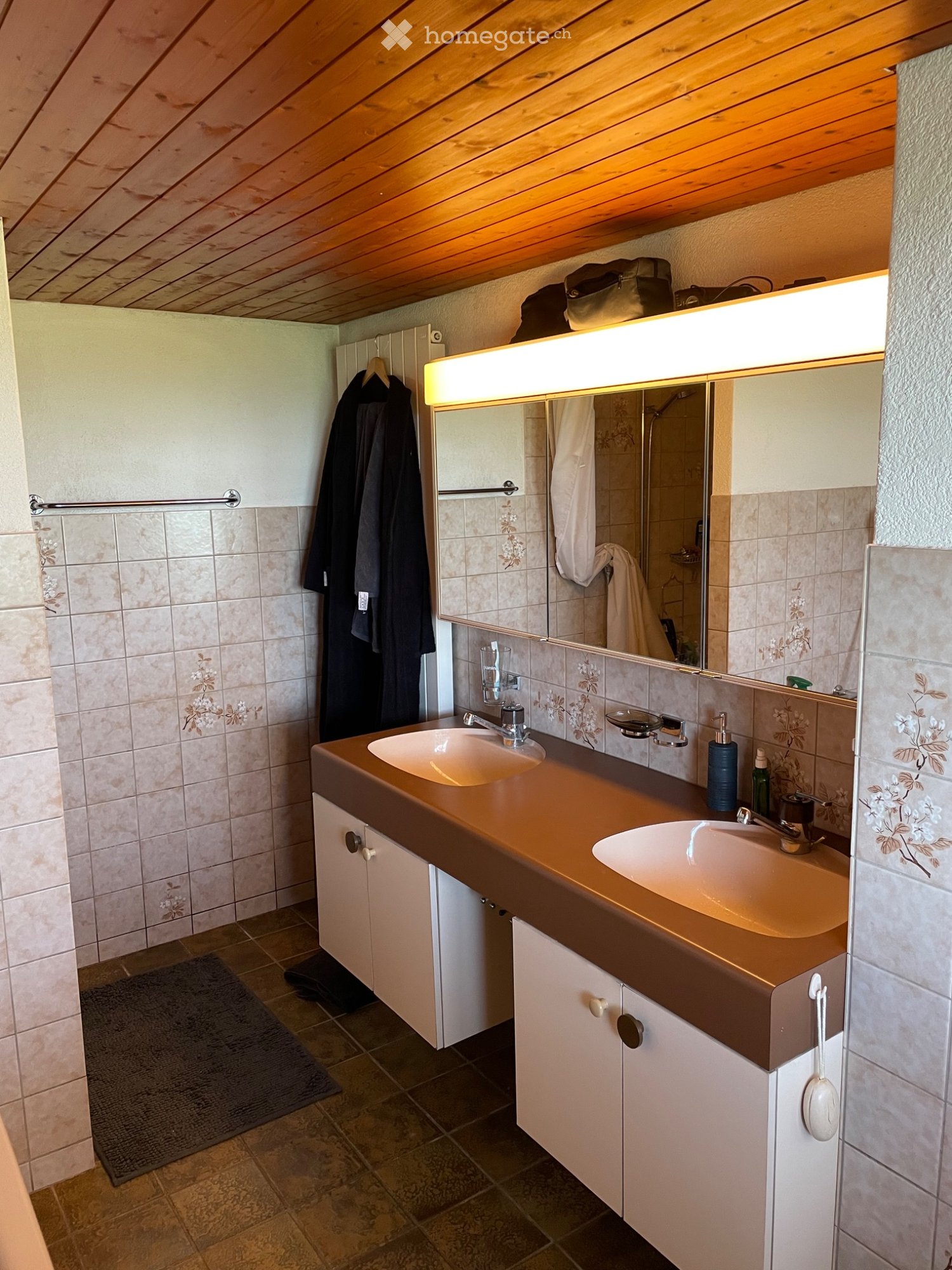 1 room single room
