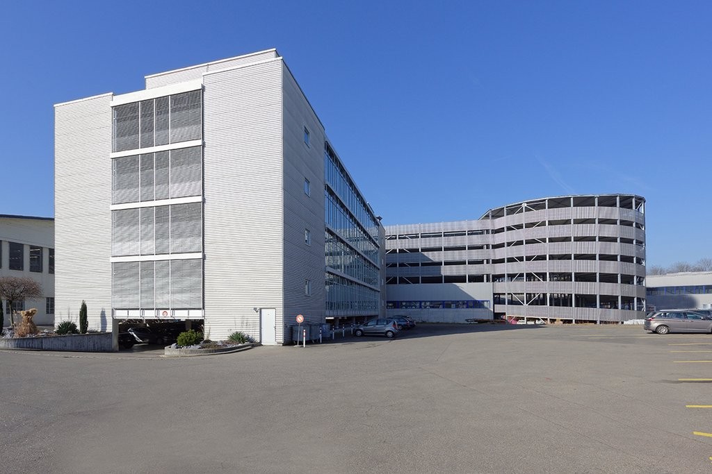 350m² office