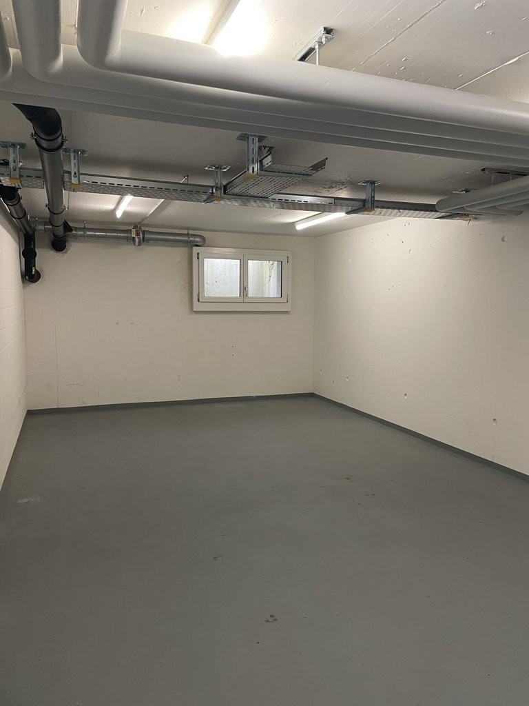 30m² locale di deposito