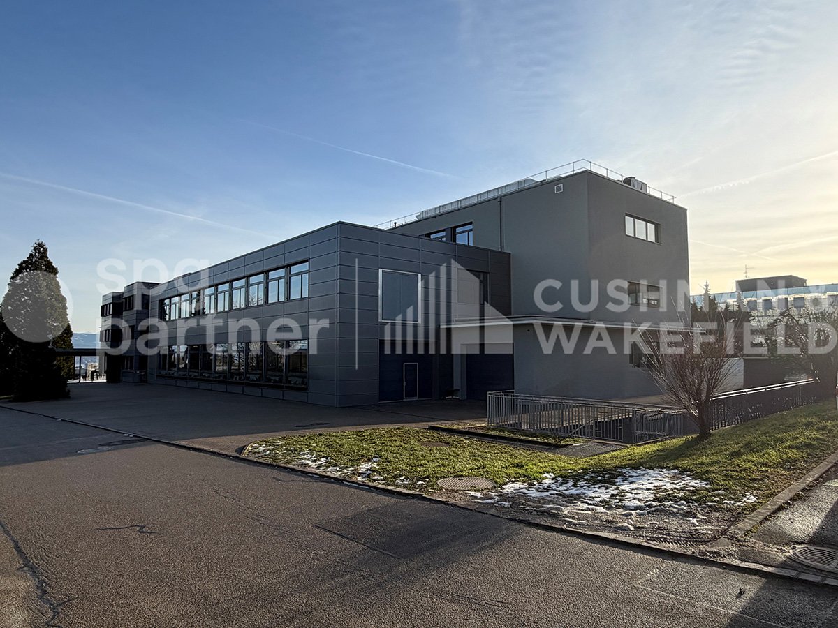 1280m² commercial