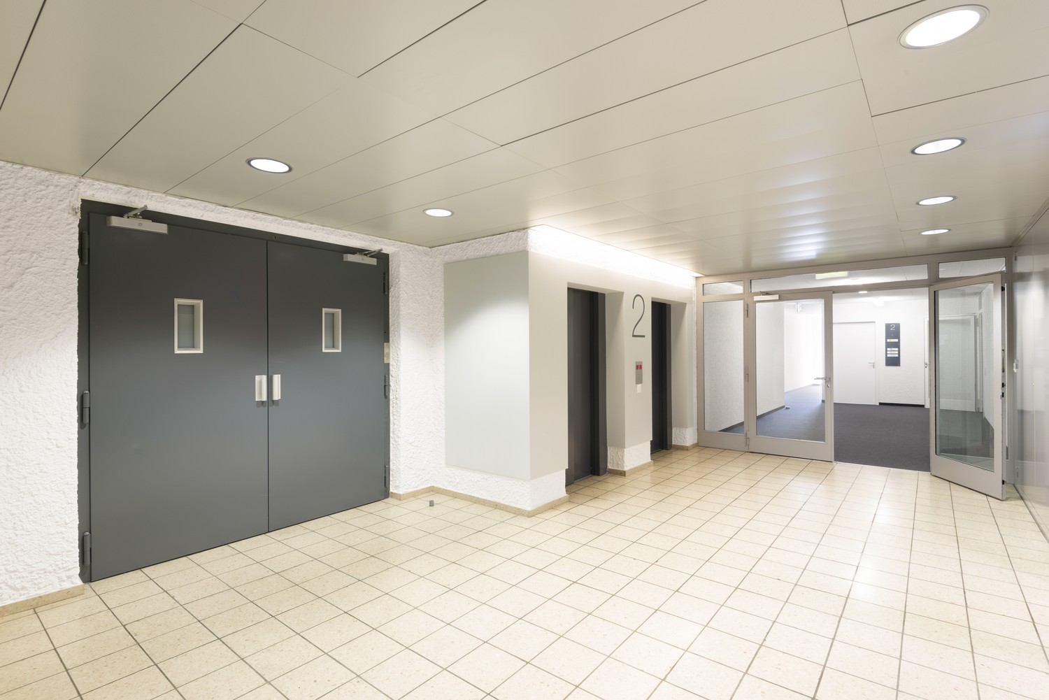 110m² office