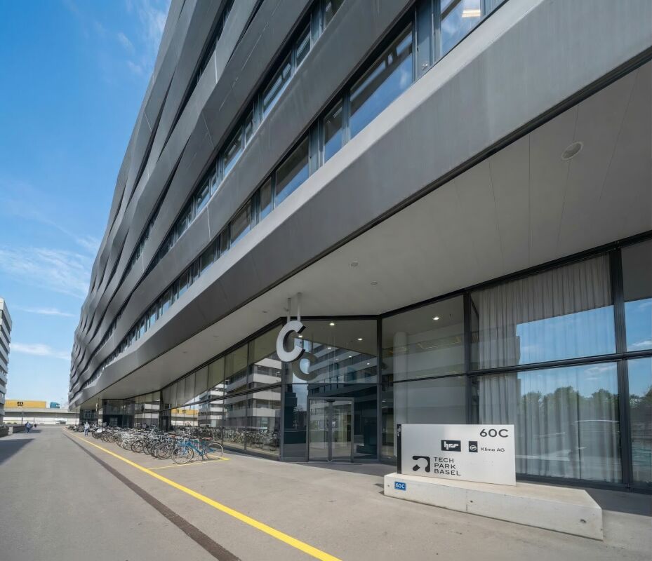 522m² office