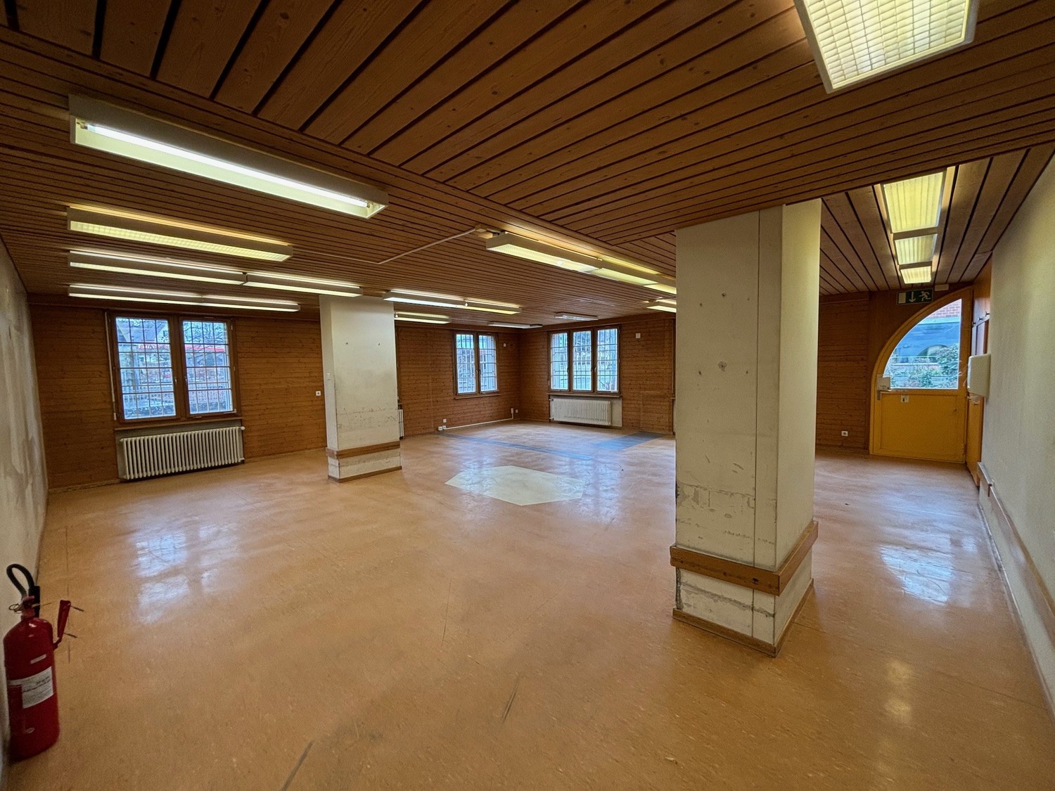 216m² bureau