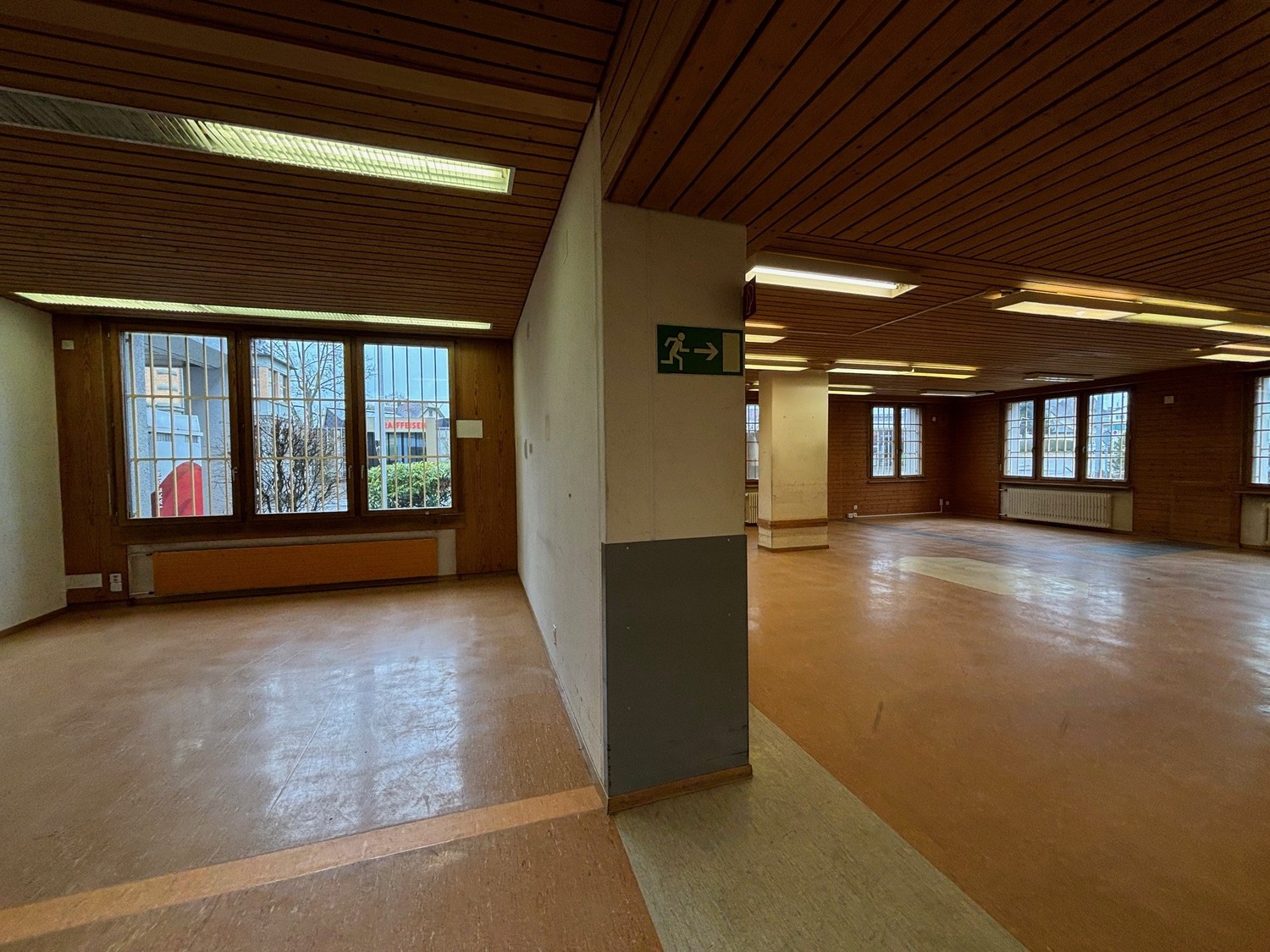 216m² bureau