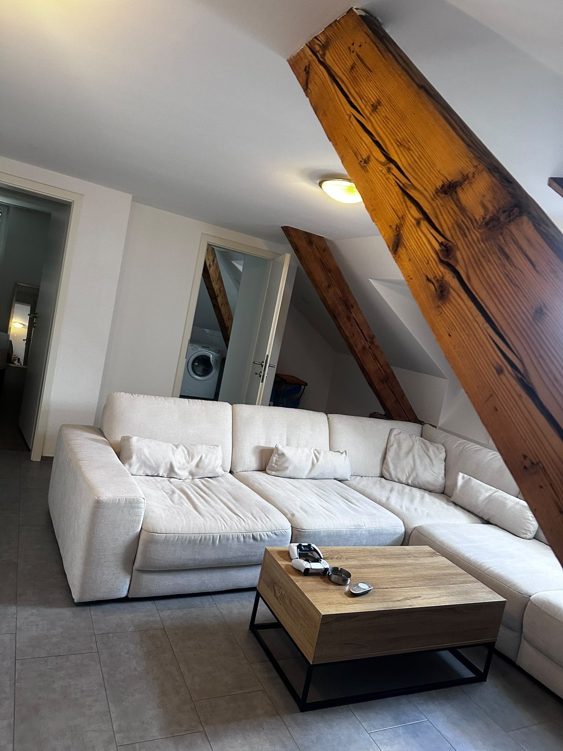 2 ½ rooms attic flat