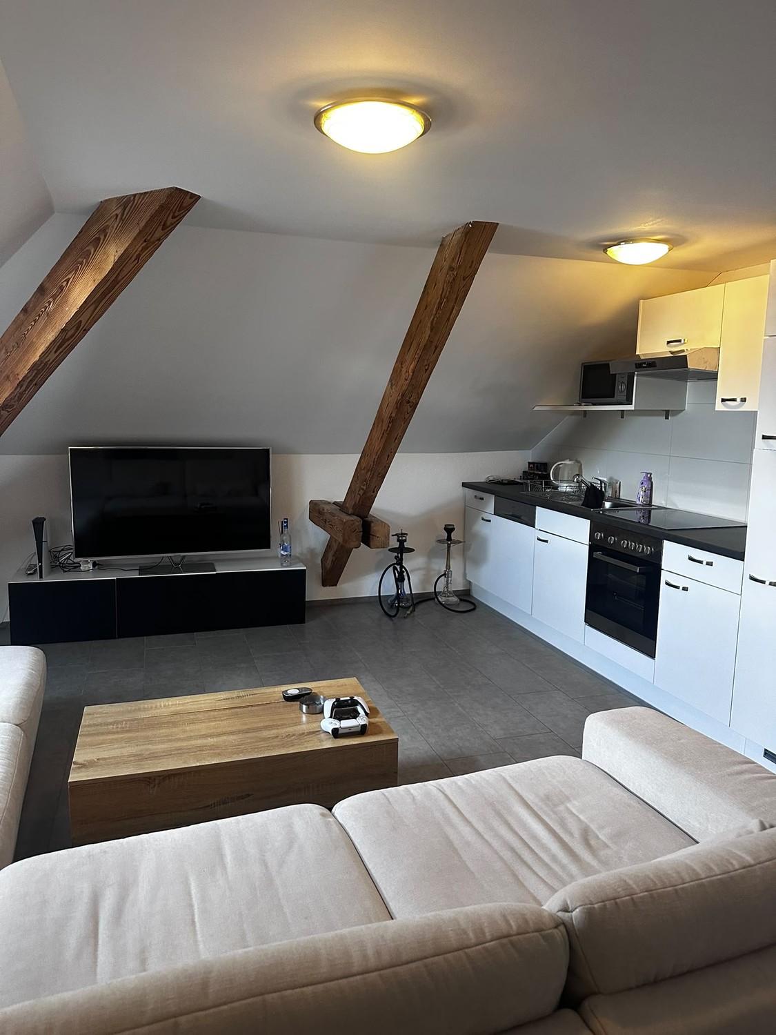 2 ½ rooms attic flat