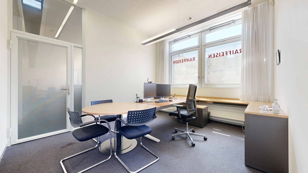 316m² office