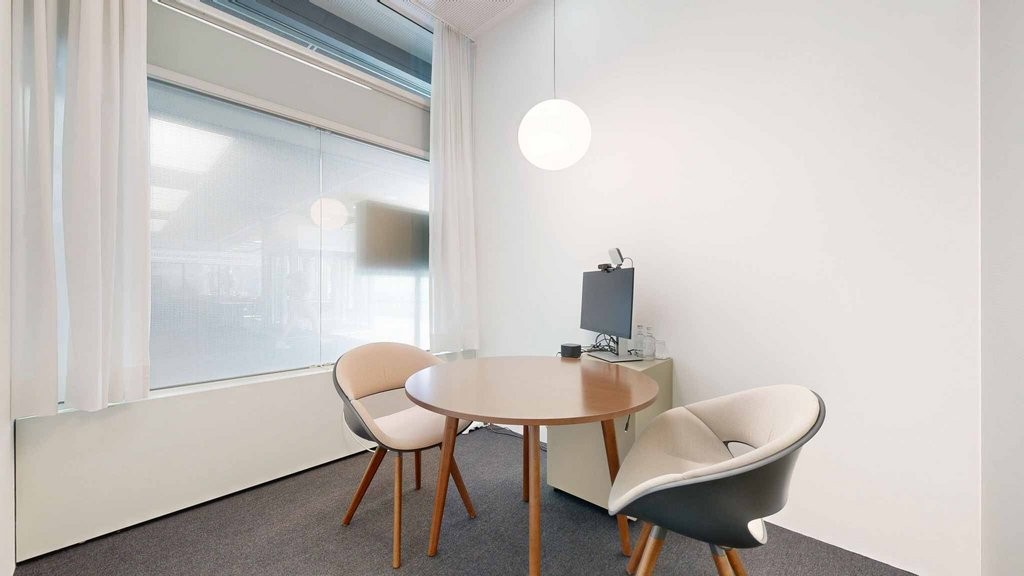 316m² office